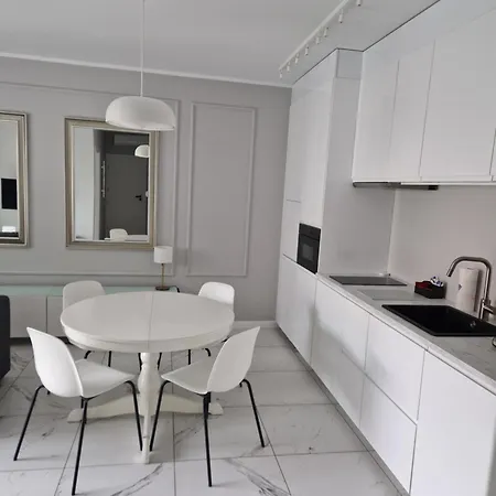 Center Zwierzyniecka Centrum, Targi, Mtp 24h Self Check-in, Parking Apartment Poznan