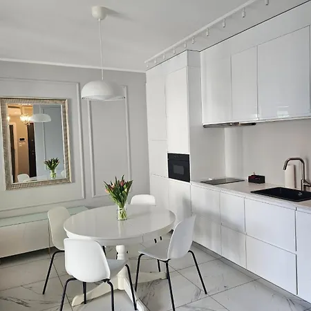 Center Zwierzyniecka Centrum, Targi, Mtp 24h Self Check-in, Parking Apartment Poznan