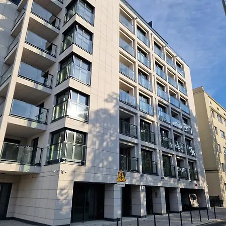 Center Zwierzyniecka Centrum, Targi, Mtp 24h Self Check-in, Parking Poznan