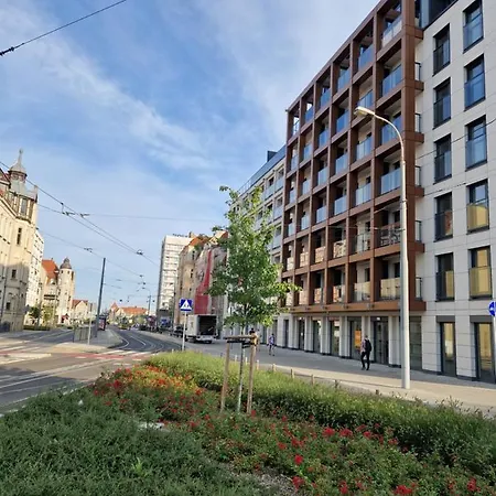 Center Zwierzyniecka Centrum, Targi, Mtp 24h Self Check-in, Parking Lägenhet