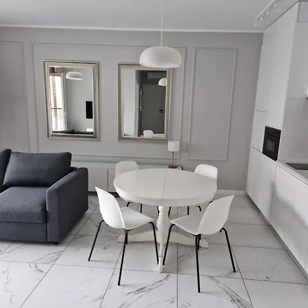 Center Zwierzyniecka Centrum, Targi, Mtp 24h Self Check-in, Parking Apartament *