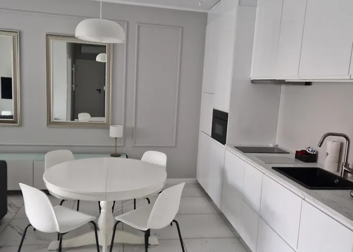 Center Zwierzyniecka Centrum, Targi, Mtp 24h Self Check-in, Parking Apartment Poznan